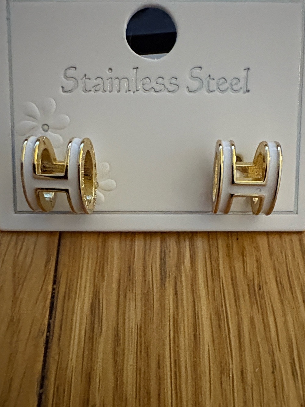 Stainless steel White Gold tone Pendant small FREE Earrings - Picture 2 of 2